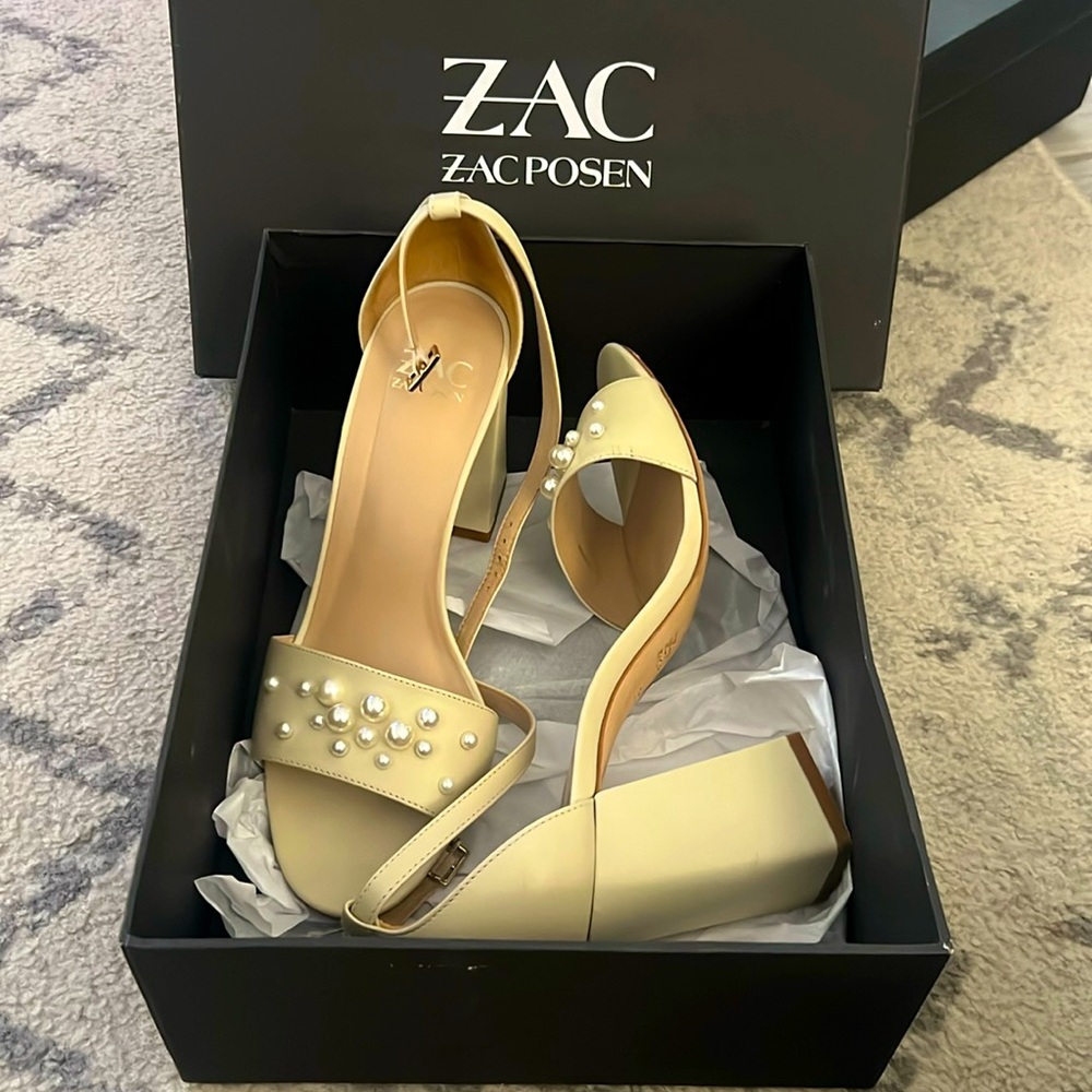 Zac Zac Posen Elle Pearls in color Ivory.
